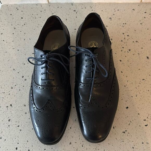 Clarks C & J Clark TOR England Men’s US 10.5 Black Leather Dresss Oxfords Shoes - Picture 2 of 12